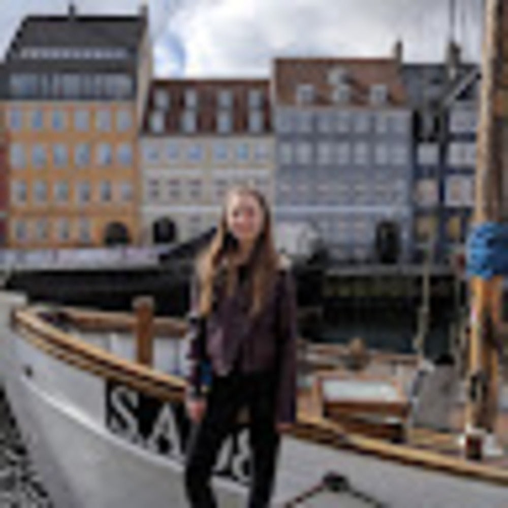 Meet your Posher, Lucy